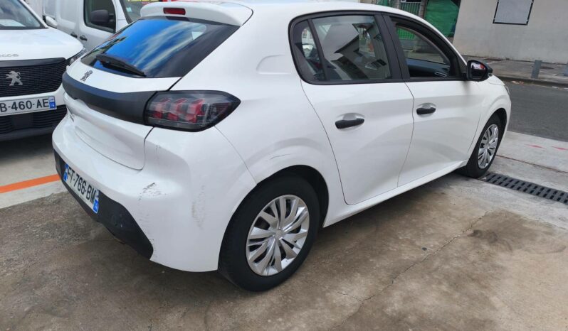 
								Peugeot 208  1.2 PureTech 68ch E6.c Active 5p complet									