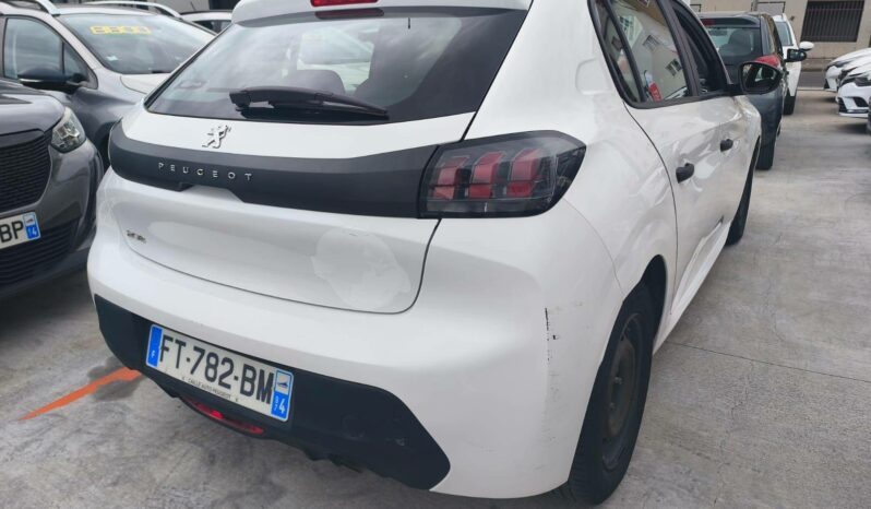 
								Peugeot 208 1,2 Puretech 75cv complet									