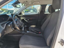 
										Peugeot 2008  1.2 PureTech 130ch E6.c Style S&S complet									