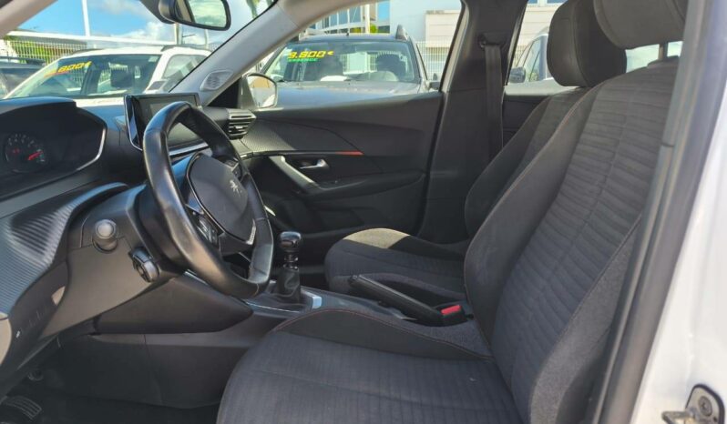 
								Peugeot 2008  1.2 PureTech 130ch E6.c Style S&S complet									