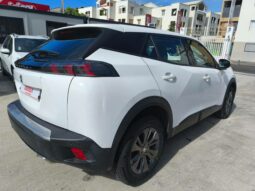
										Peugeot 2008  1.2 PureTech 130ch E6.c Style S&S complet									