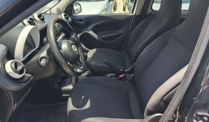 
								forfour Base 52 kW (453.042) complet									