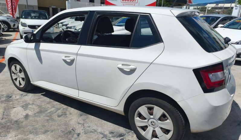 
								Skoda Fabia 1.4 TDI 90 CH complet									