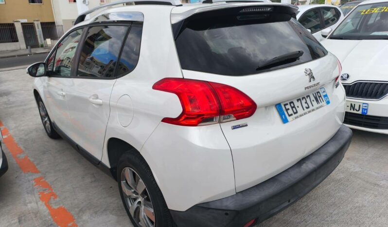 
								Peugeot 2008  1.2 PureTech 110ch Active complet									