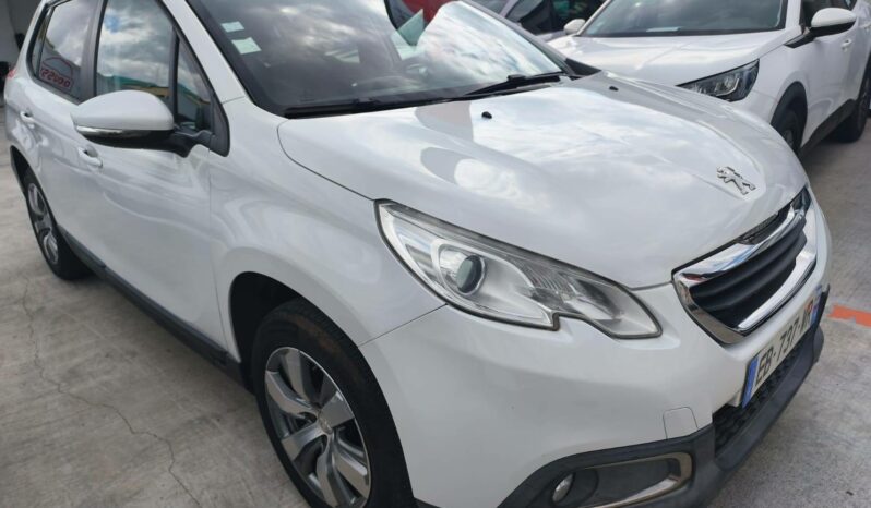 
								Peugeot 2008  1.2 PureTech 110ch Active complet									