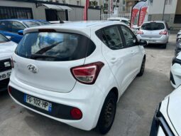 
										Hyundai i10 complet									