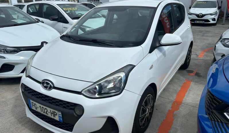
								Hyundai i10 complet									