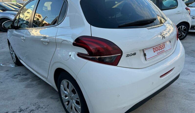 
								Peugeot 208 1.5L BLUE HDI 102CV complet									
