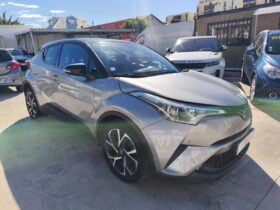 C-HR Hybrid Graphic