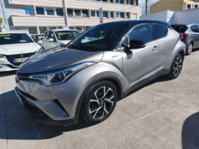 C-HR Hybrid Graphic