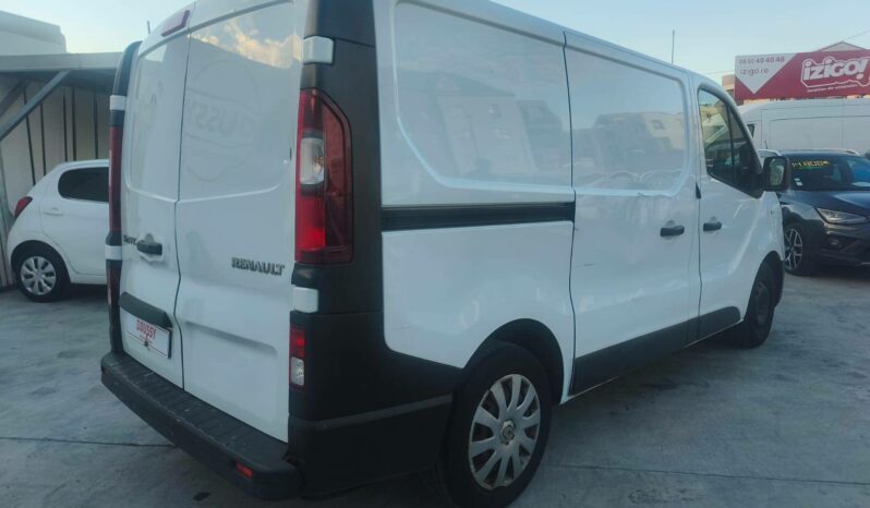 
								Renault Trafic 2.0 BLUE Dci 120 CH complet									