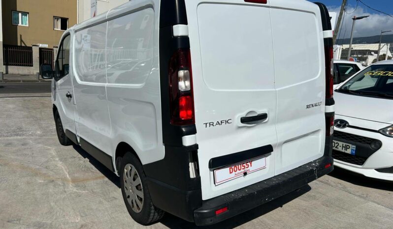 
								Renault Trafic 2.0 BLUE Dci 120 CH complet									