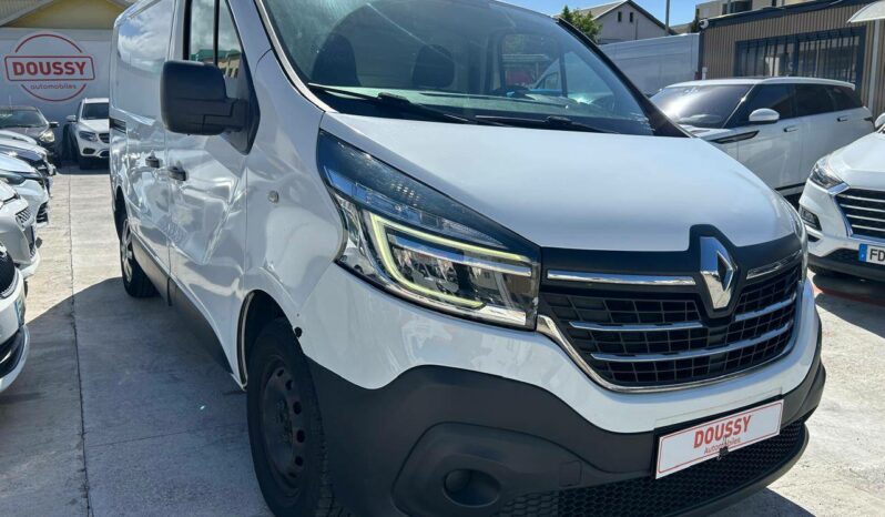 
								Renault Trafic 2.0 BLUE Dci 120 CH complet									
