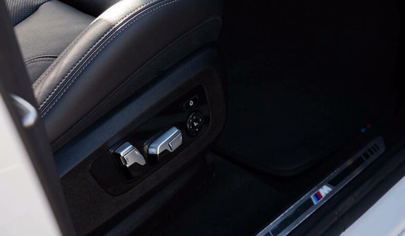 
								X6 xDrive 30 d M Sport complet									