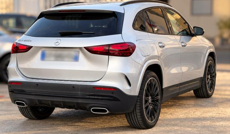 
								GLA GLA 250 e (247.785) complet									