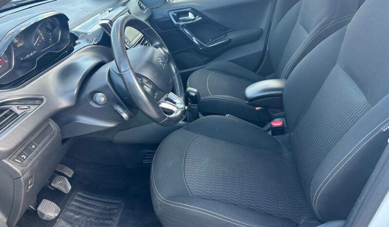 
								Peugeot 208  1.5 BlueHDi 100ch E6.c Active 5p complet									