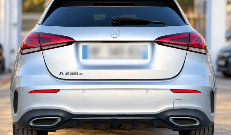 
								A A 250 e (177.086) complet									