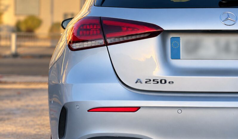 
								A A 250 e (177.086) complet									