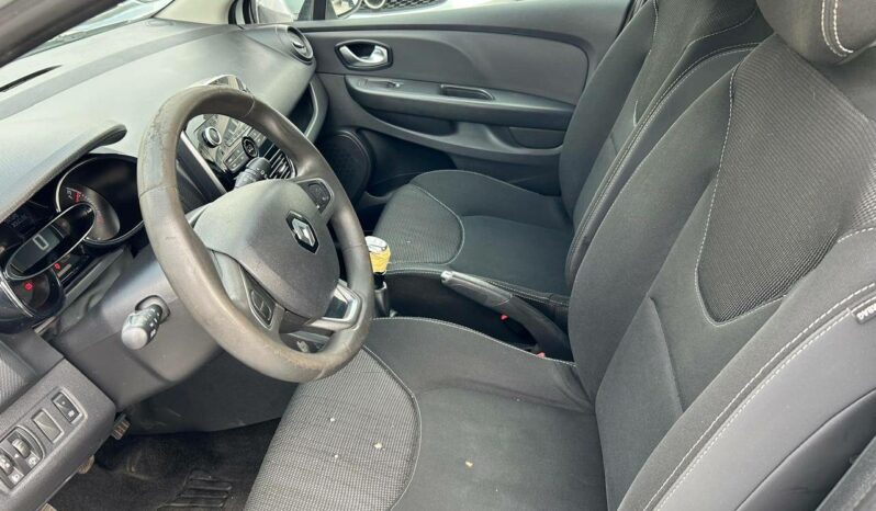 
								Renault Clio 1,5 Dci 75 Ch complet									