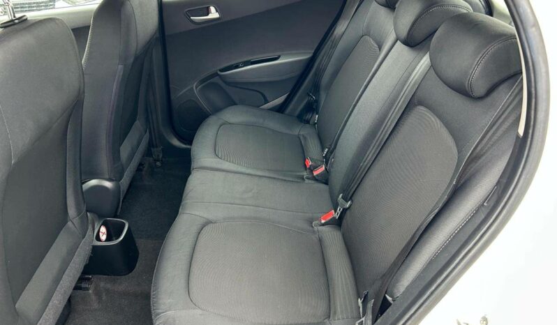 
								Hyundai i10 II 1.0 66ch Initia complet									