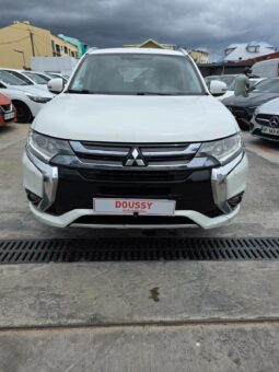 Mitsubishi Outlander III 2.0 150ch Inform 2WD 5 places