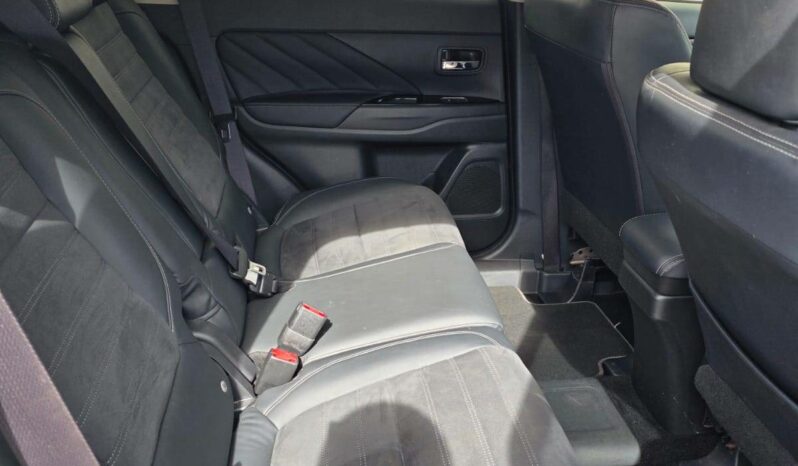 
								Mitsubishi Outlander III 2.0 150ch Inform 2WD 5 places complet									